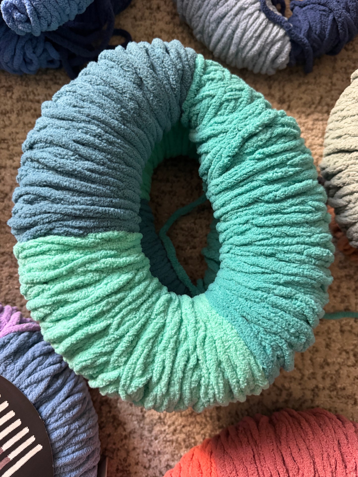 Turquoise Bernat O'go