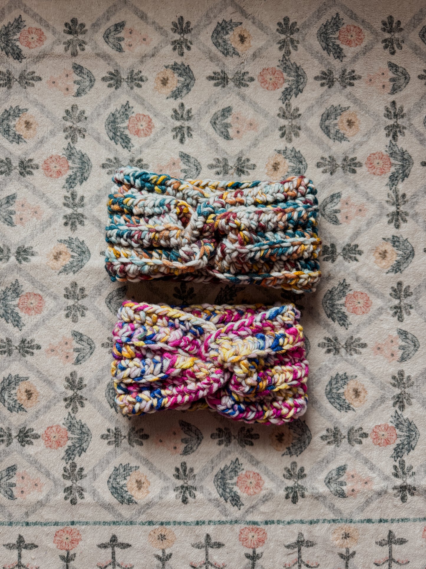 **PATTERN** Toasty Twisted Ear Warmer