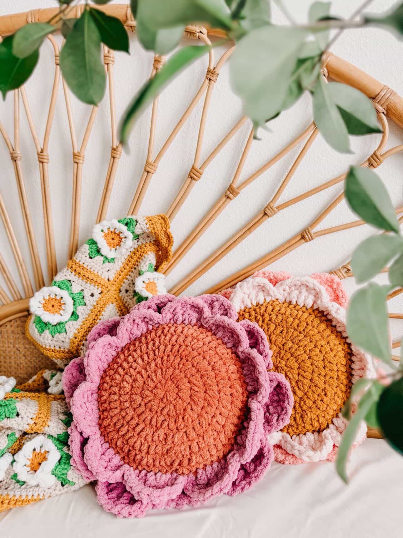 **PATTERN** Blossom Pillow