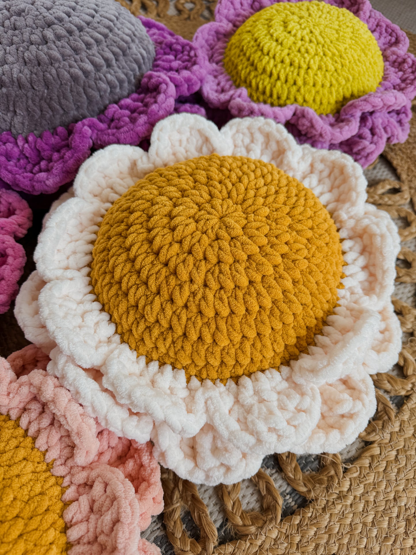 **PATTERN** Blossom Pillow