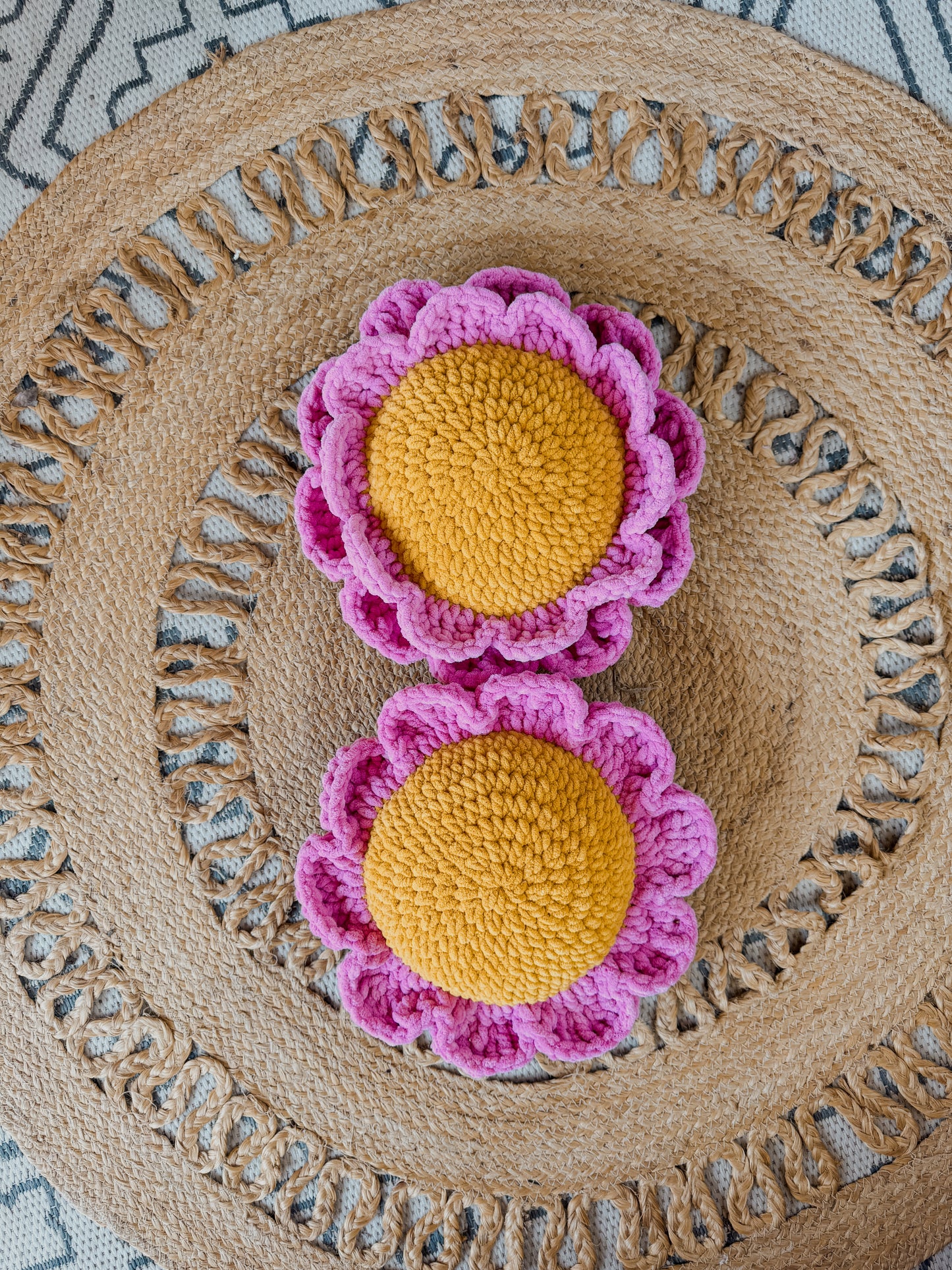 **PATTERN** Blossom Pillow