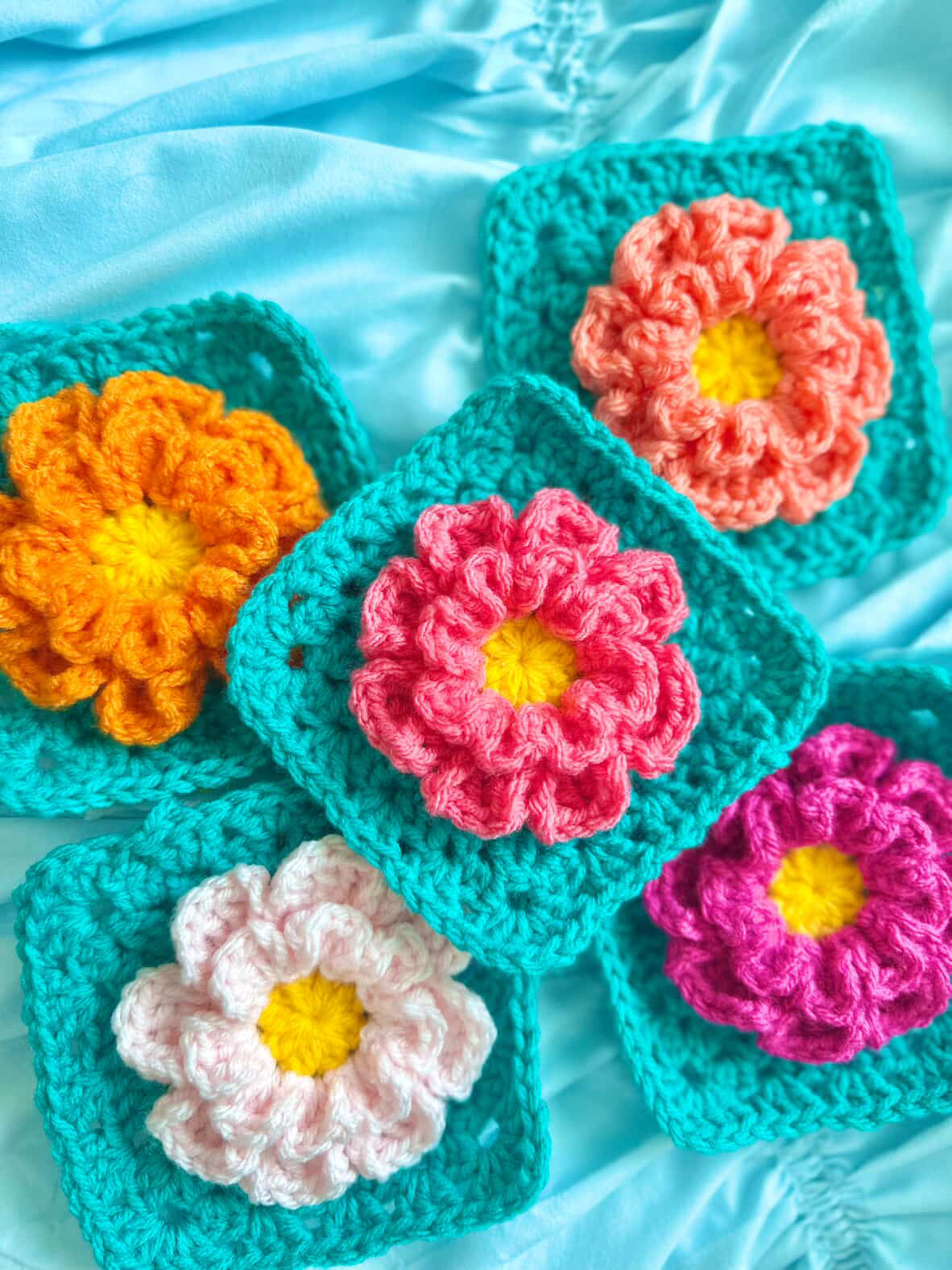 **PATTERN** Blossom Granny Square