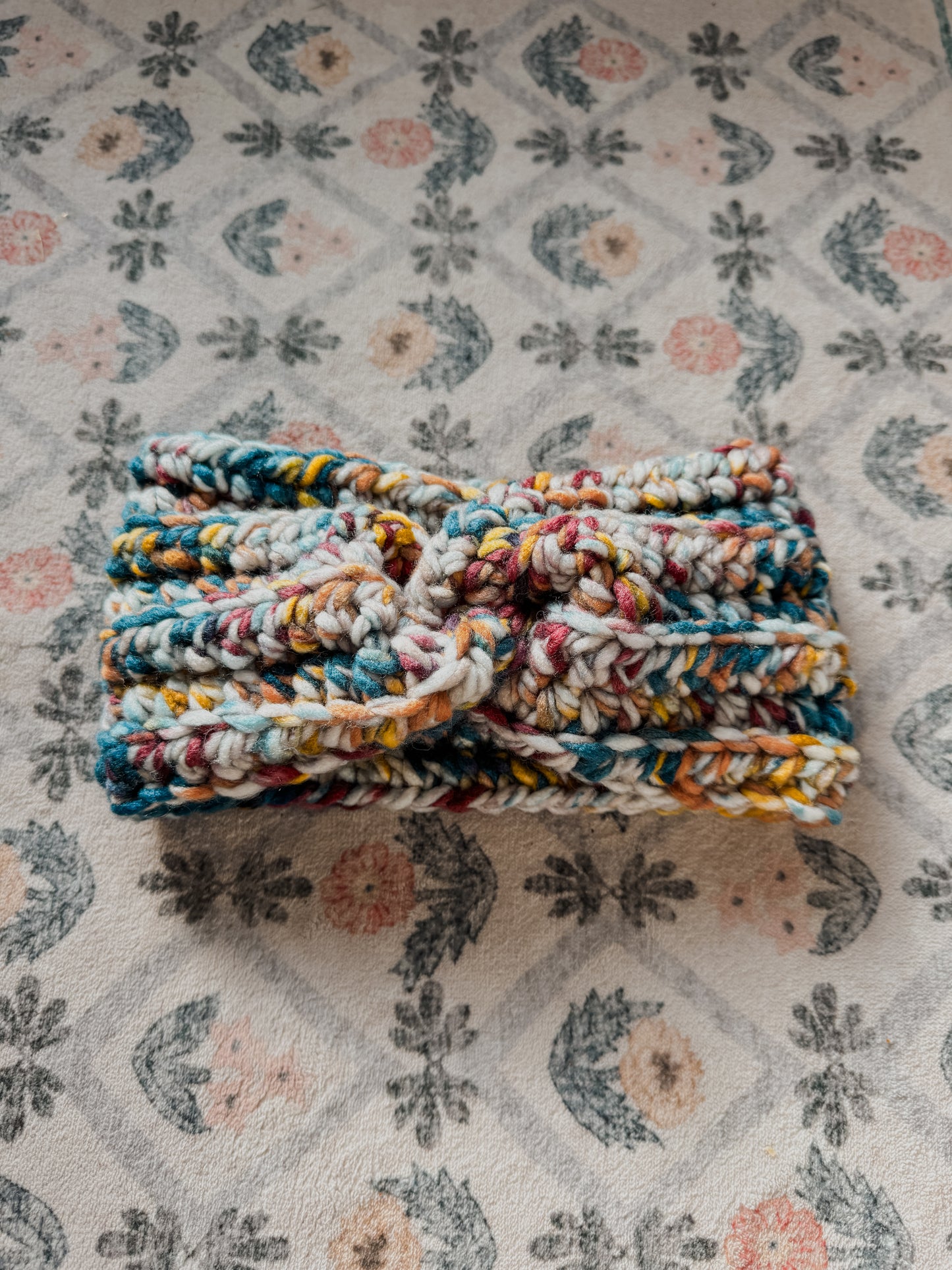 **PATTERN** Toasty Twisted Ear Warmer